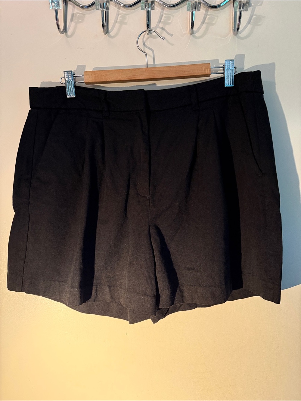 Old Navy Black High-Waist Tailored Shorts